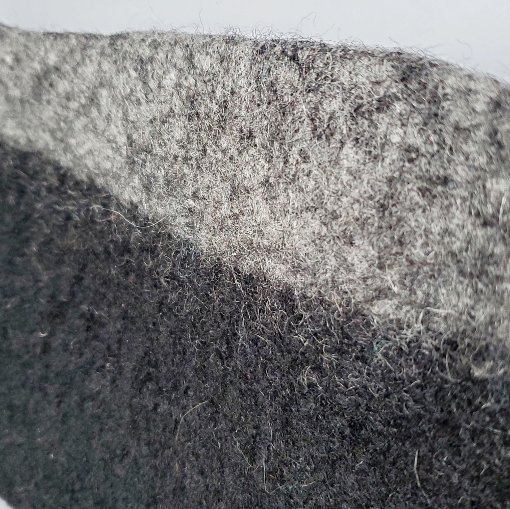 Dimensions Needle Felting black/grey clutch - Picture 2 of 4